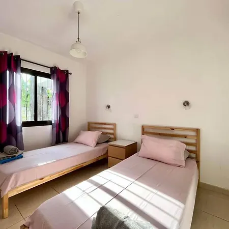 Pelicano Club 303 - 2 Bedroom In Puerto Del Carmen, Lanzarote Apartment *