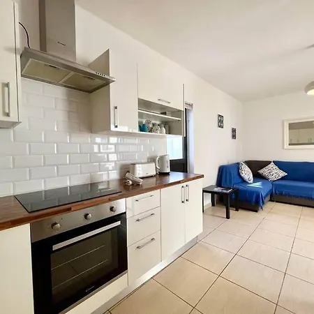 Apartment Pelicano Club 303 - 2 Bedroom In Puerto Del Carmen, Lanzarote