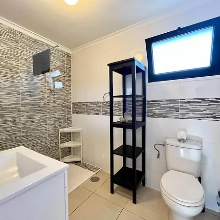 Pelicano Club 303 - 2 Bedroom In Puerto Del Carmen, Lanzarote